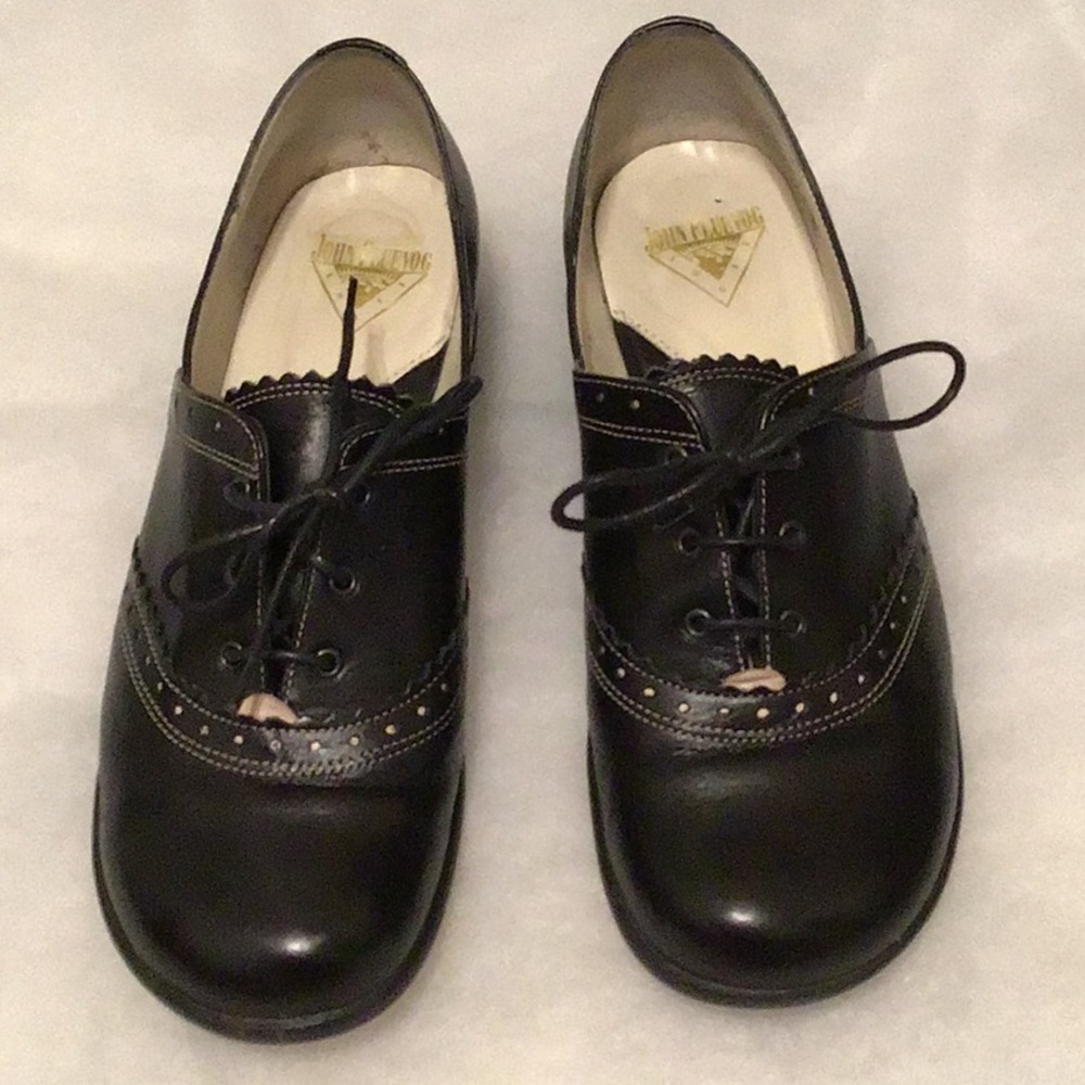 John Fluevog Erika black saddle shoes size 7